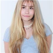 Profesora de inglés particular, alumna en la Universidad de Kent en Canterbury (UK)